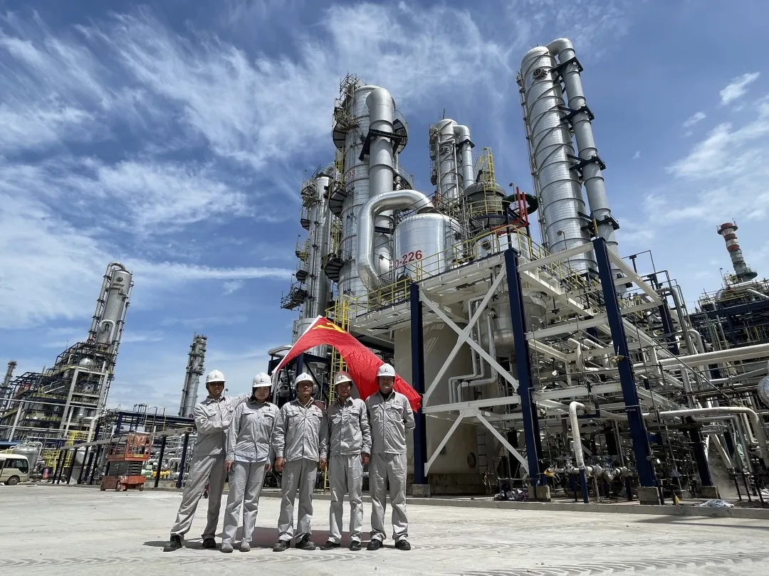 上海工程总包古雷炼化EO/EG、EBSM装置试车成功
