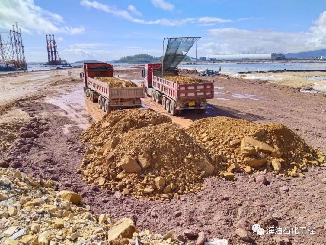 海油石化工程中标中?？桥迫谑只桓断钅?><br><span style=