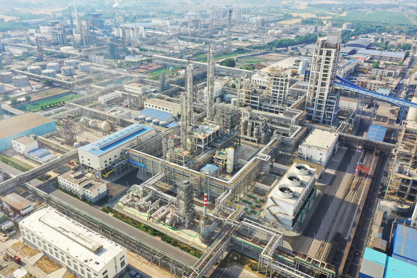 世界首台套3000吨级OMB粉煤加压气化炉投料成功
